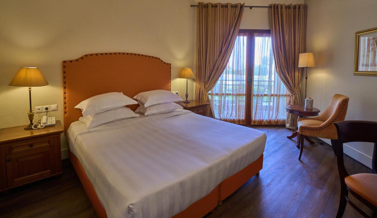 Xenia Palace Portaria Ngoại thất bức ảnh