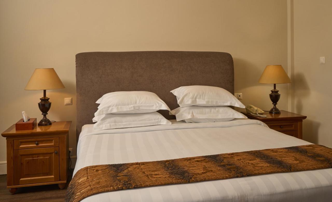 Xenia Palace Portaria Ngoại thất bức ảnh